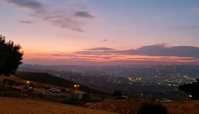 أماكن سياحية في عمان الأردن للعائلات - مطل ابو نصير